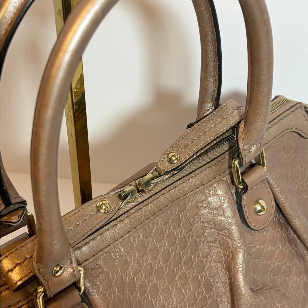 Metallic Blush Guccissima Leather Handbag